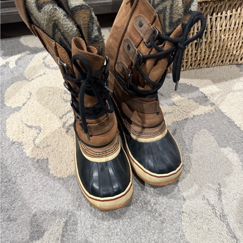 Sorel Brown and Black Winter Boots